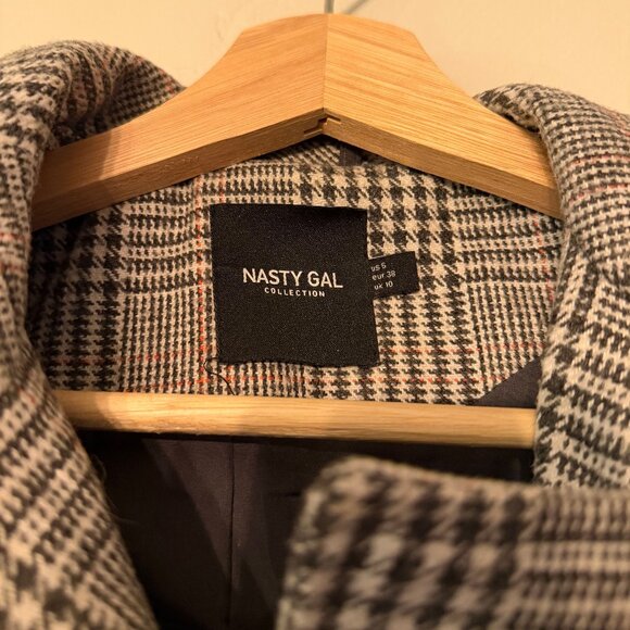 Nasty Gal Button Up Long Plaid Jacket Size 6 - Picture 4 of 6